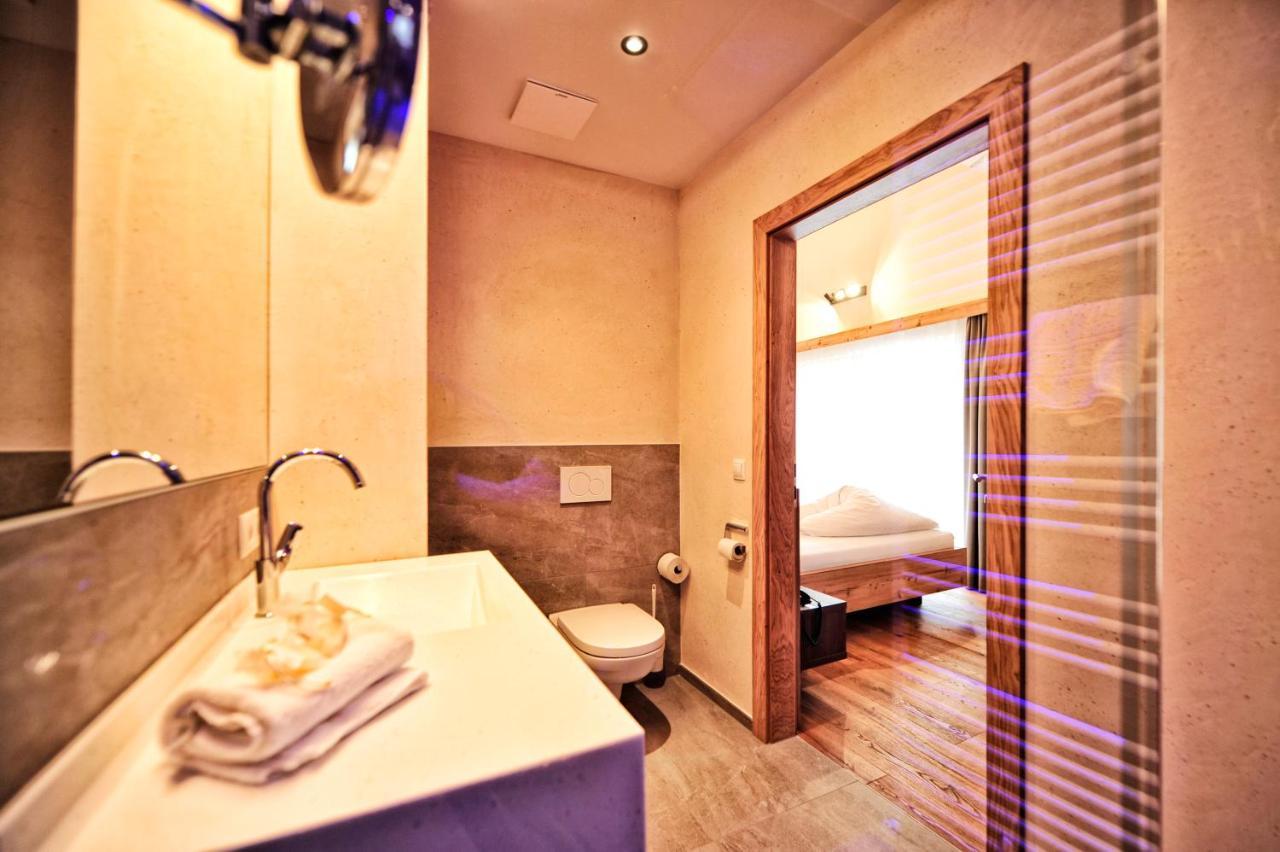 Hotel Garni Lamm 나우더스 외부 사진