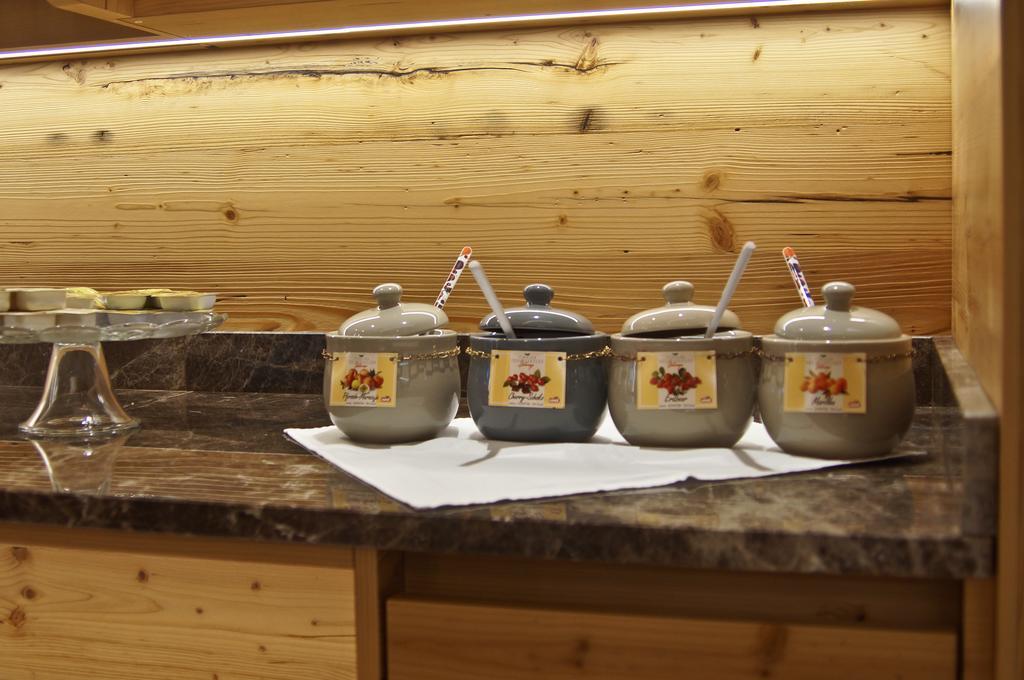Hotel Garni Lamm 나우더스 외부 사진