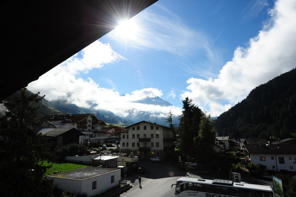Hotel Garni Lamm 나우더스 객실 사진